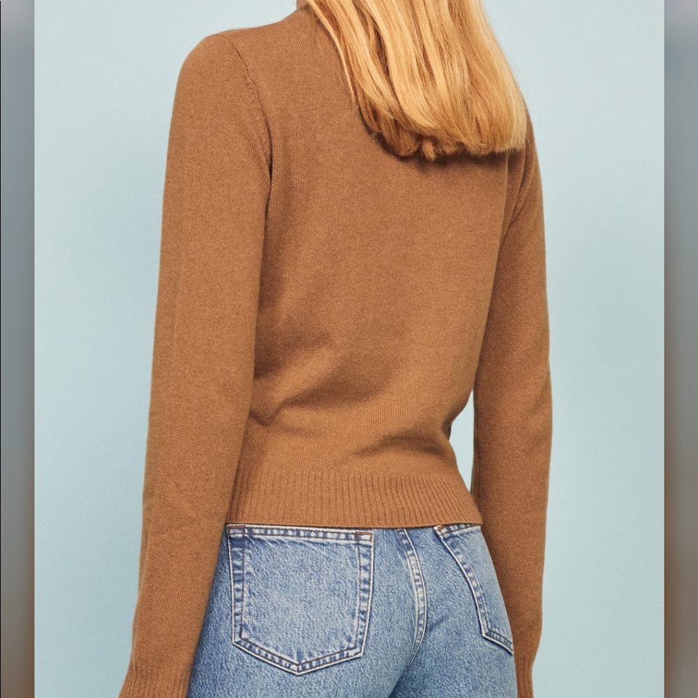 NWT Reformation Cashmere Crew Sweater in Camel - Picture 4 of 8
